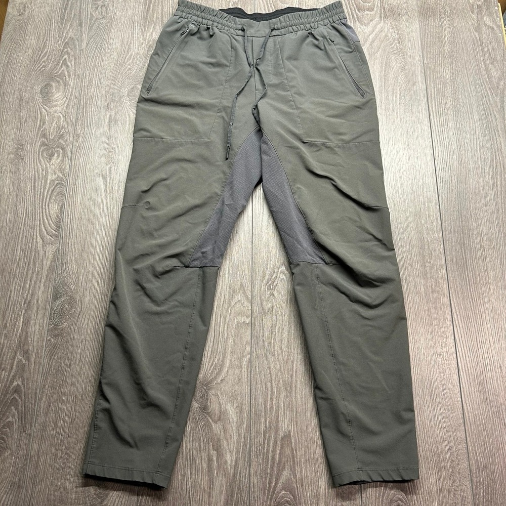 Lululemon License to Train Pant Mens Large Grey Green Tapered Joggers LM5ACYS
